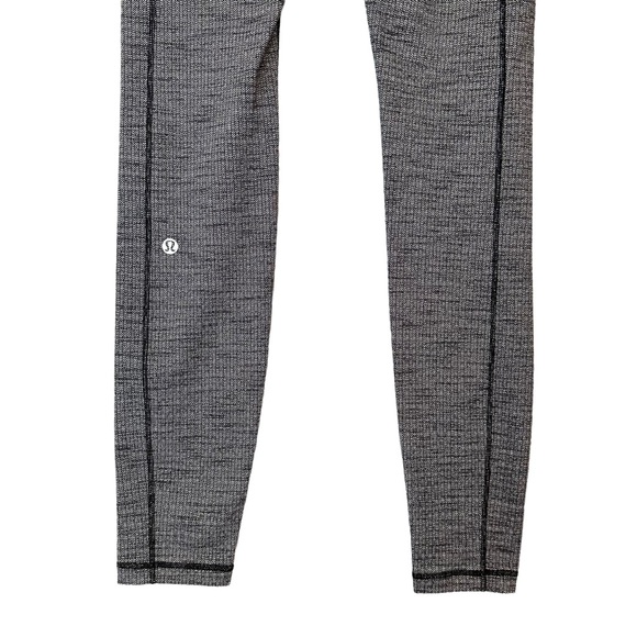 Lululemon | Speed Up Tight Full On Luxtreme Luon Variegated Knit Black Size 6 - Picture 9 of 15